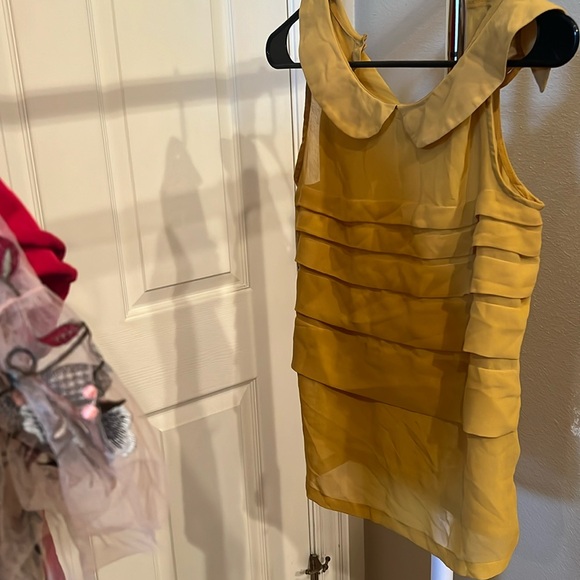 Mustard peter pan collared blouse from Forever 21 - Picture 1 of 3